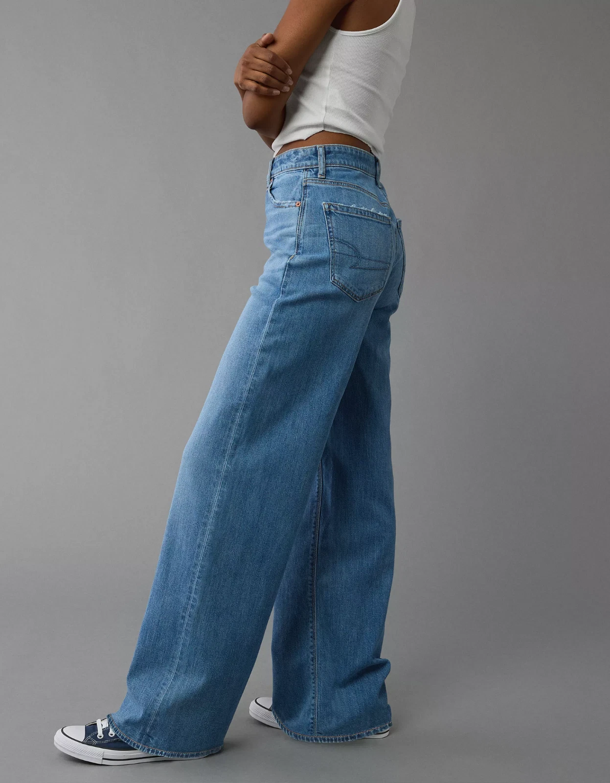 AE Dreamy Drape Stretch Super High-Waisted Baggy Wide-Leg Jean - Image 4